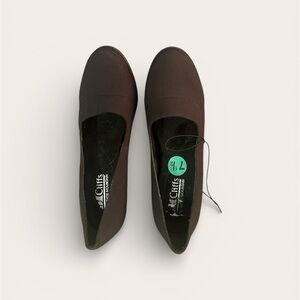 Black round toe heel block new 7.5 women’s